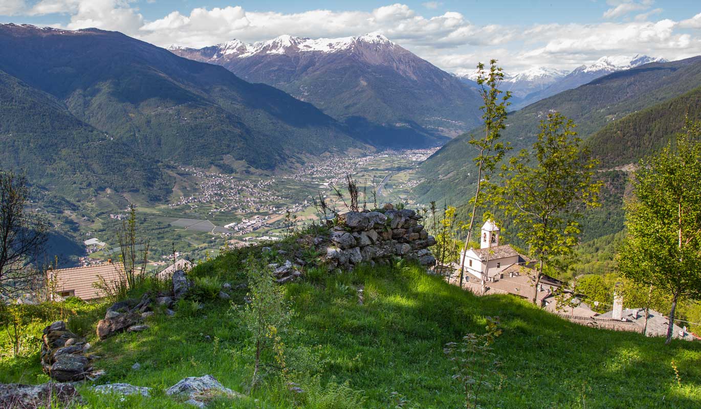 Resti della Torre di carona